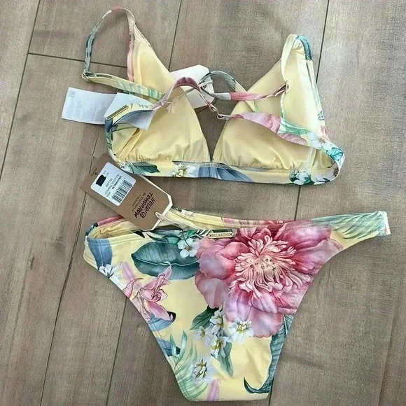 NWT Billbong Solstice Tropic Swimsuit 2 Piece Floral Yellow Sz XS - Picture 9 of 9